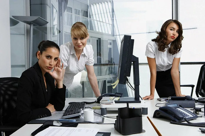 Працівники в офісі